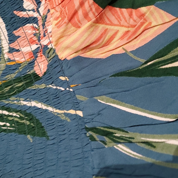 Woman’s summer top Patrons of peace - Picture 4 of 5